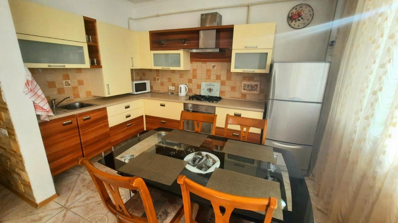 Elegance Apartment Chisinau Center Close To Stefan Cel Mare Kültér fotó