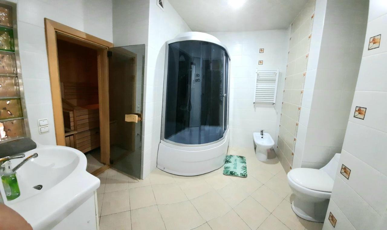 Elegance Apartment Chisinau Center Close To Stefan Cel Mare Kültér fotó