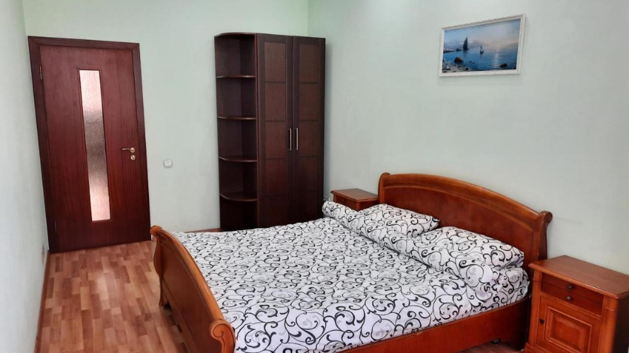 Elegance Apartment Chisinau Center Close To Stefan Cel Mare Kültér fotó